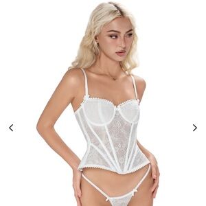 Cosette di Ames White Lace Corset